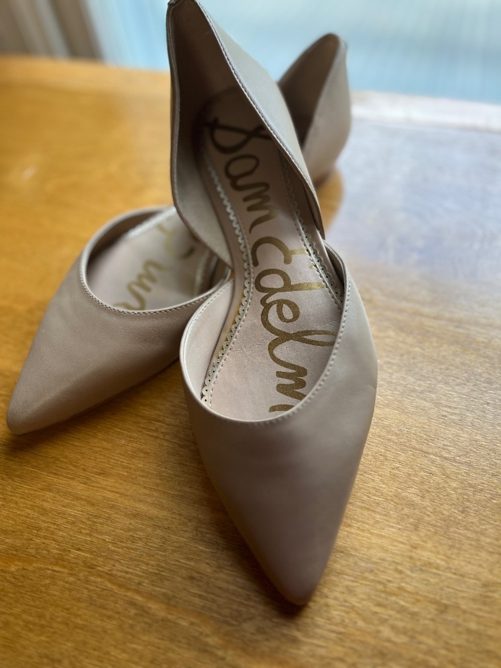 Sam Edelman cut out flats
